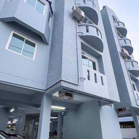 Baan Khun Pra Duplex Rm3 Bangkok公寓 外观 照片