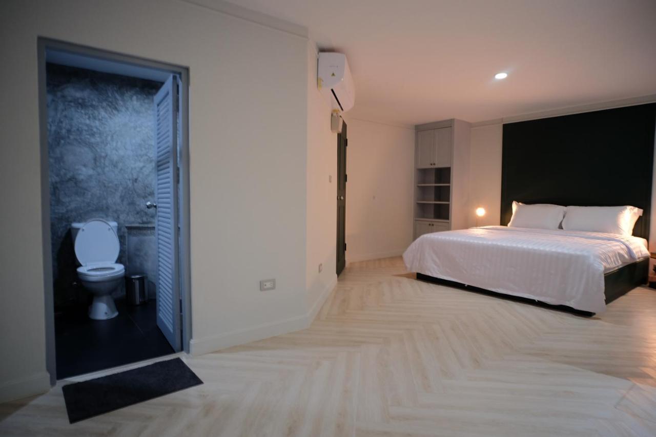 Baan Khun Pra Duplex Rm3 Bangkok公寓 外观 照片