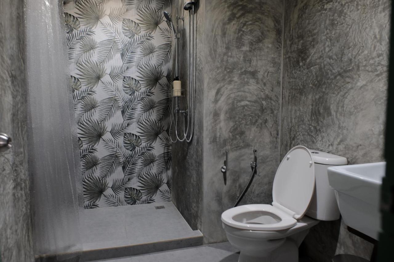 Baan Khun Pra Duplex Rm3 Bangkok公寓 外观 照片